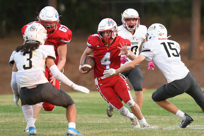 Southridge Centennial football Ken Waz 34